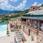 Residence Villa Il Casale - Appartamenti Wellness, Piscina E Spa Apartahotel 4*