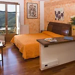 Apartahotel Residence Villa Il Casale - Appartamenti Wellness, Piscina E Spa 4*