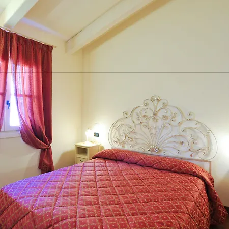 Aparthotel Il Casale - Wellness, Piscina E