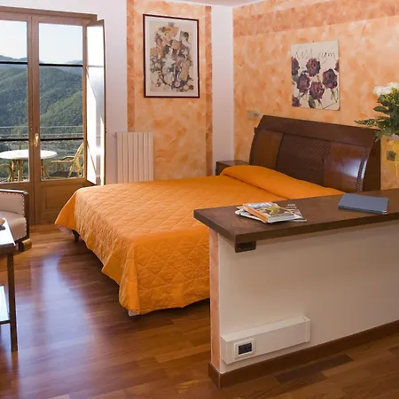Aparthotel Il Casale - Wellness, Piscina E 4*