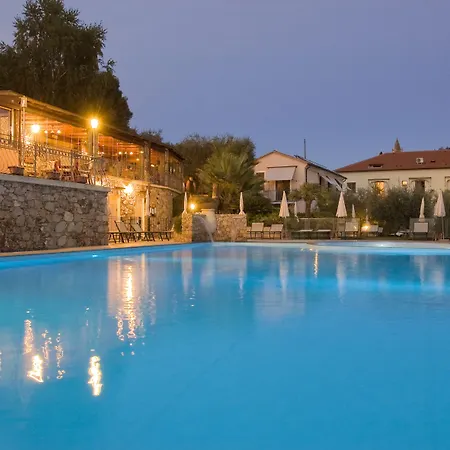 Il Casale - Wellness, Piscina E Tovo San Giacomo