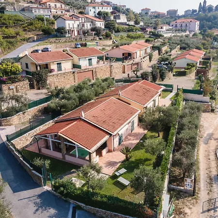 아파트호텔 Il Casale - Wellness E Piscina Riscaldata