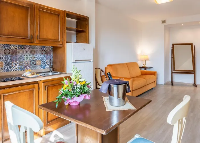 Il Casale - Wellness E Piscina Riscaldata Aparthotel