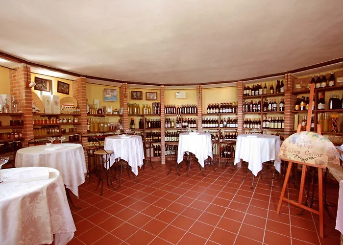 Il Casale - Wellness E Piscina Riscaldata Aparthotel 4*