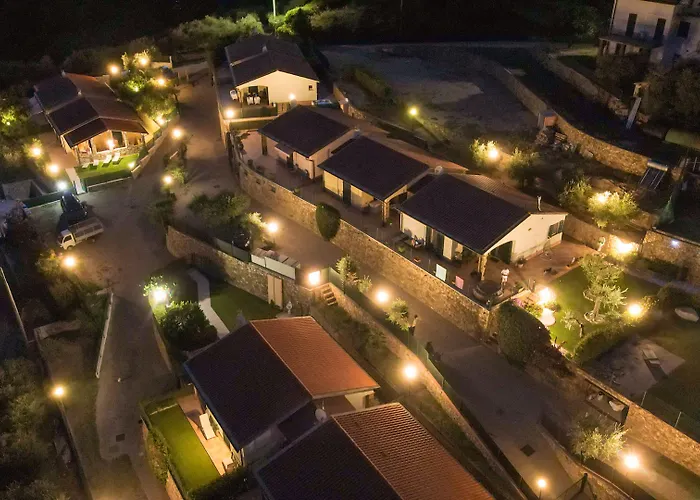 Il Casale - Wellness E Piscina Riscaldata 4*