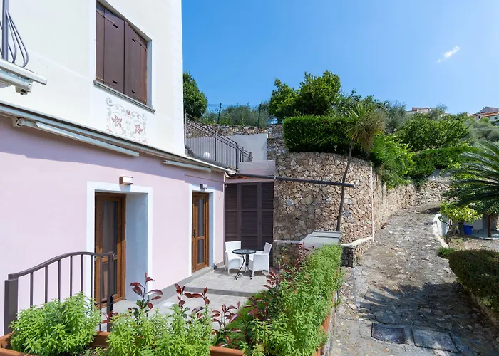 Il Casale - Wellness E Piscina Riscaldata 아파트호텔 토보산지아코모