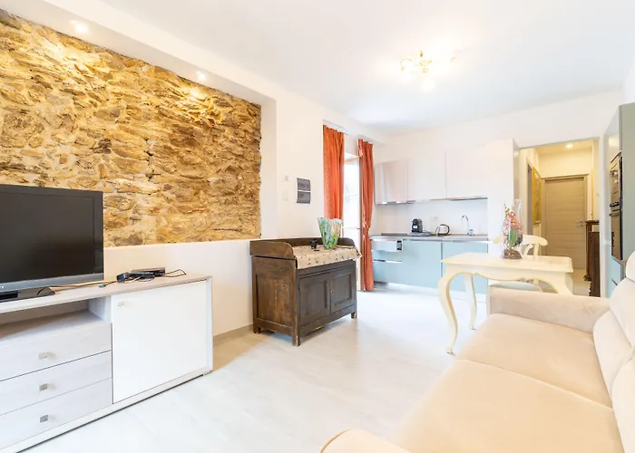 Il Casale - Wellness E Piscina Riscaldata Aparthotel