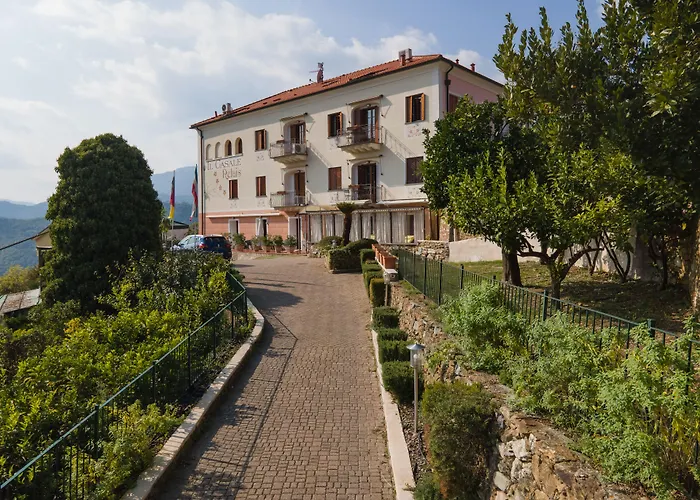 Il Casale - Wellness E Piscina Riscaldata 4*