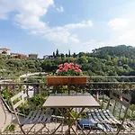 Residence Villa Il Casale - Appartamenti Wellness, Piscina E Spa