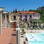 Aparthotel Residence Villa Il Casale - Appartamenti Wellness, Piscina E Spa 4*