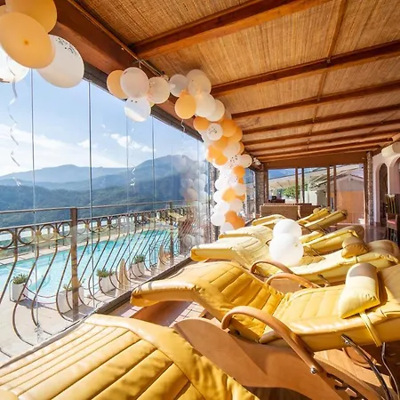 アパートホテル Il Casale - Wellness E Piscina Riscaldata Tovo San Giacomo