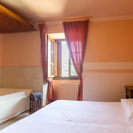 Apartment Residence Villa Il Casale - Appartamenti Wellness E Piscina Riscaldata