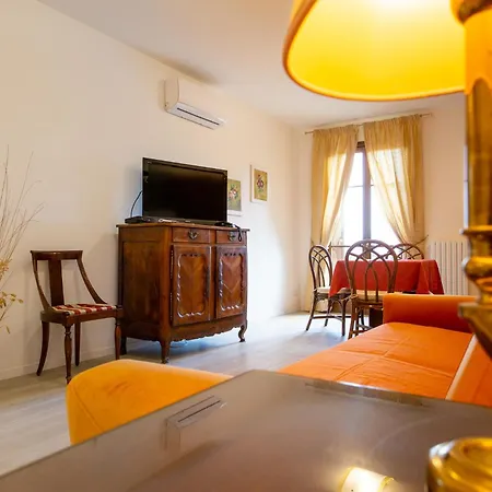 Residence Villa Il Casale - Appartamenti Wellness, Piscina E Spa