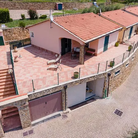 Il Casale Appartementi Wellness E Piscina Riscaldata *