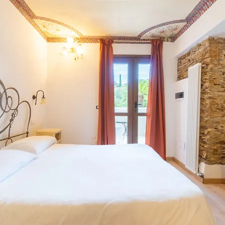 アパートホテル Il Casale - Wellness, Piscina E 4*